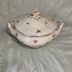 Antique winterIng Bavaria covered vegetable dish circa 1903-9145. H278